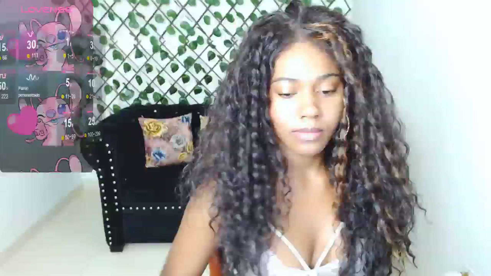 Gallery image thumbnail from Soy_Keta's myfreecams stream on, 06/28/2024, 16:03 image 18 of 20