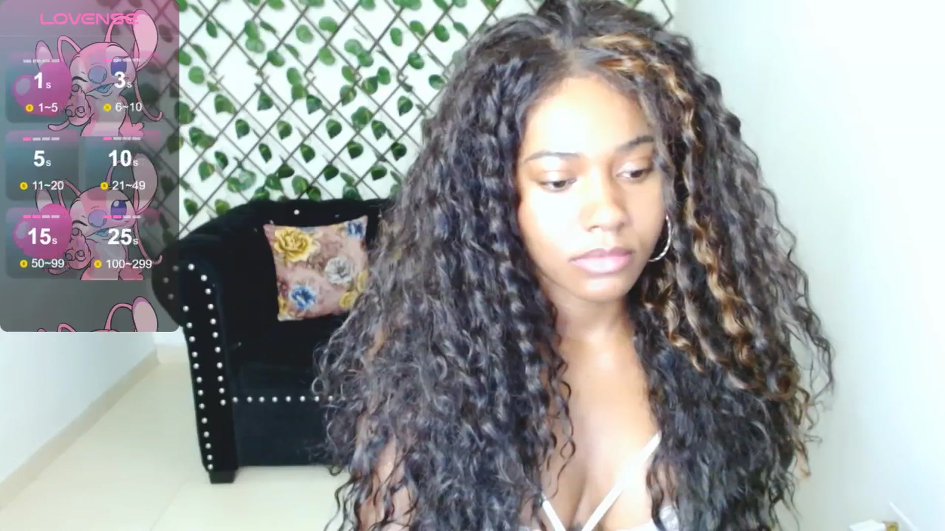 Gallery image thumbnail from Soy_Keta's myfreecams stream on, 06/28/2024, 16:48 image 15 of 20