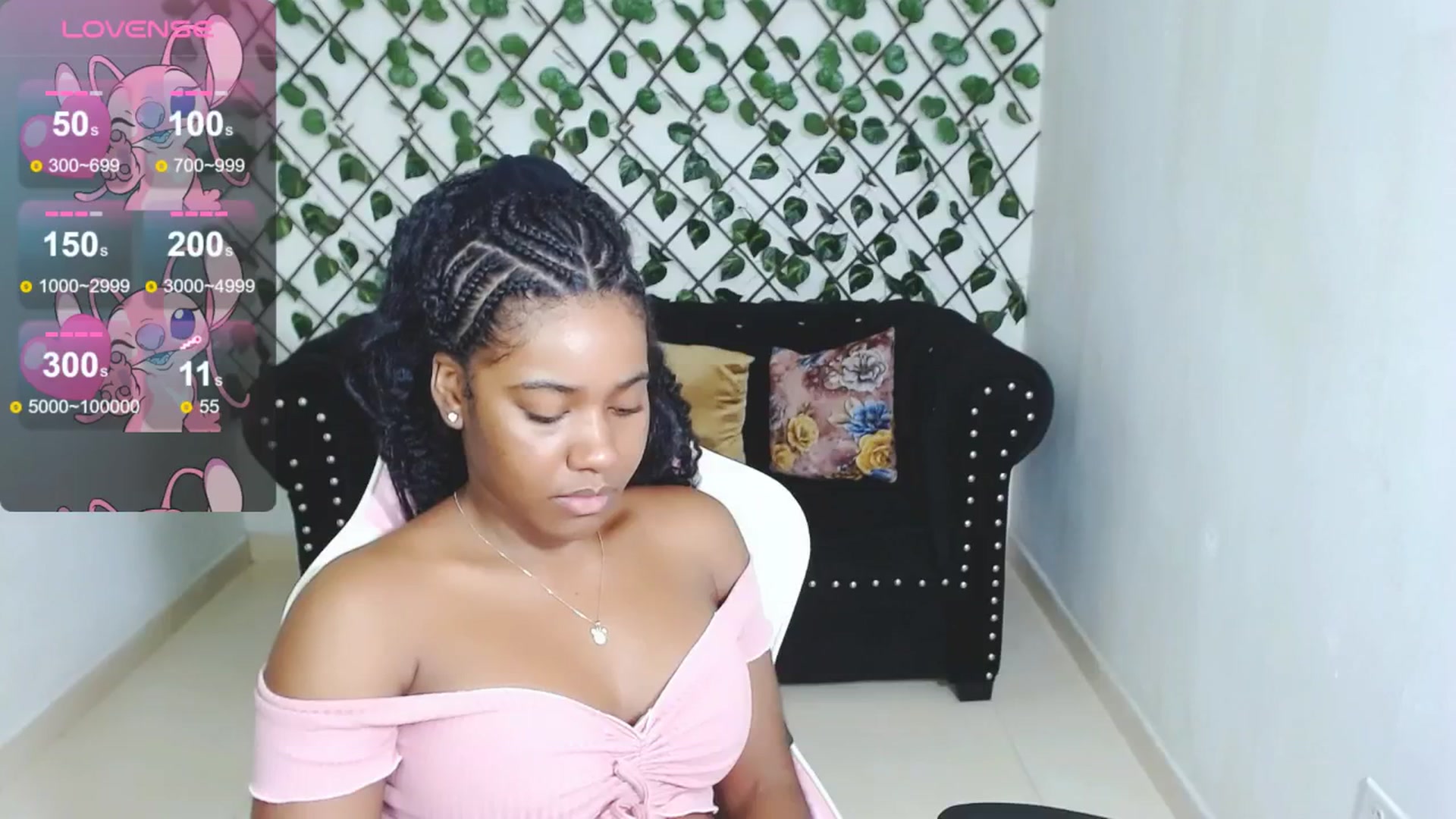 Gallery image thumbnail from Soy_Keta's myfreecams stream on, 07/05/2024, 24:27 image 11 of 20