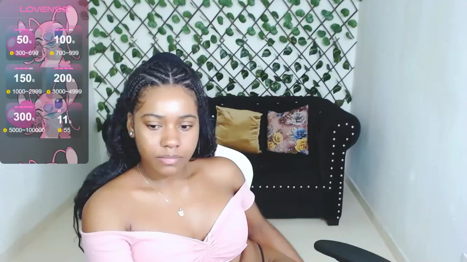 Gallery image thumbnail from Soy_Keta's myfreecams stream on, 07/05/2024, 24:27 image 19 of 20