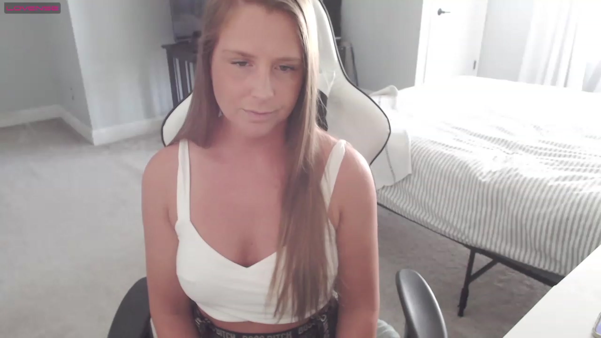 Gallery image thumbnail from Soybean92's myfreecams stream on, 05/25/2023, 16:24 image 4 of 20