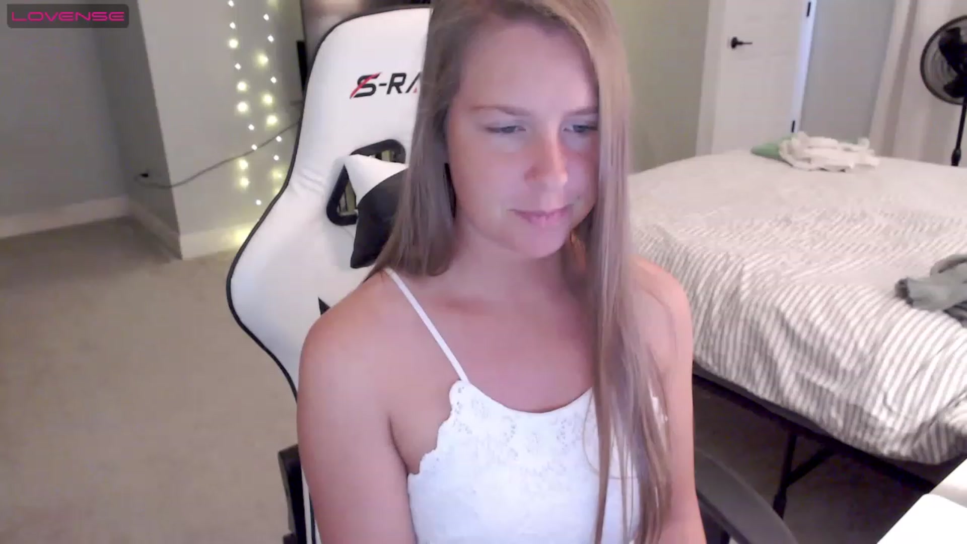 Gallery image thumbnail from Soybean92's myfreecams stream on, 06/05/2023, 18:06 image 5 of 20