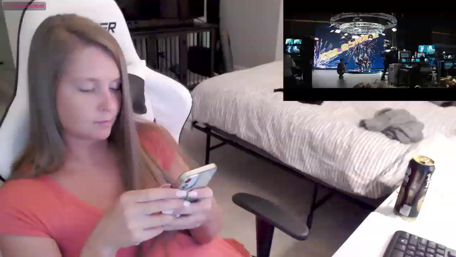 Gallery image thumbnail from Soybean92's myfreecams stream on, 06/06/2023, 04:01 image 1 of 20
