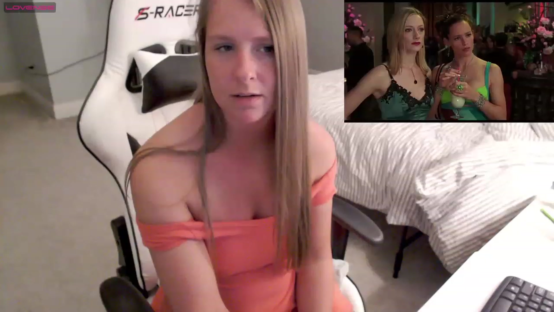 Gallery image thumbnail from Soybean92's myfreecams stream on, 06/06/2023, 18:32 image 18 of 20