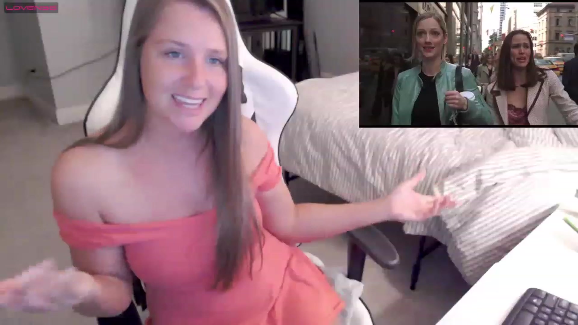 Gallery image thumbnail from Soybean92's myfreecams stream on, 06/06/2023, 18:32 image 12 of 20