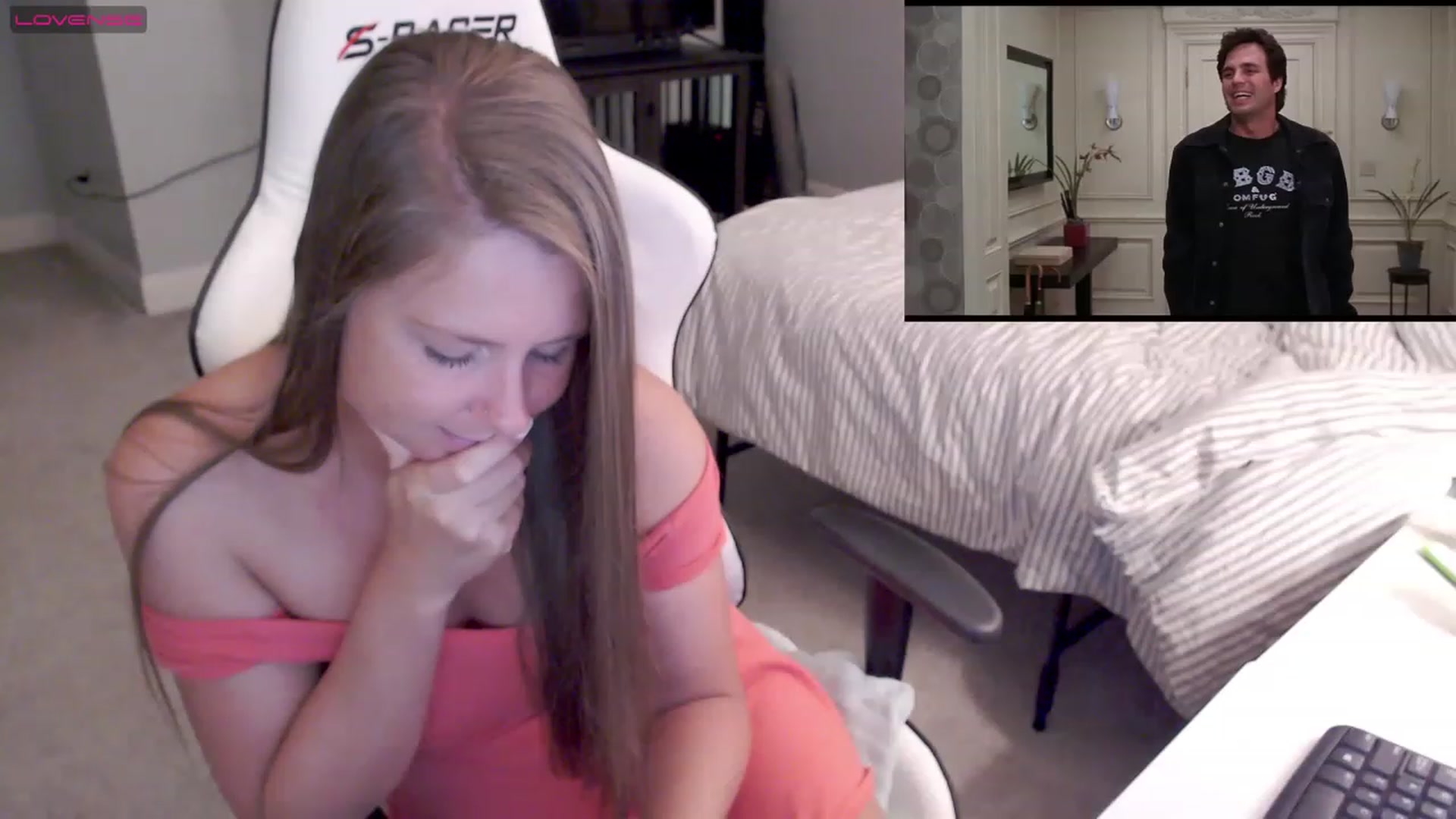Gallery image thumbnail from Soybean92's myfreecams stream on, 06/06/2023, 18:32 image 16 of 20
