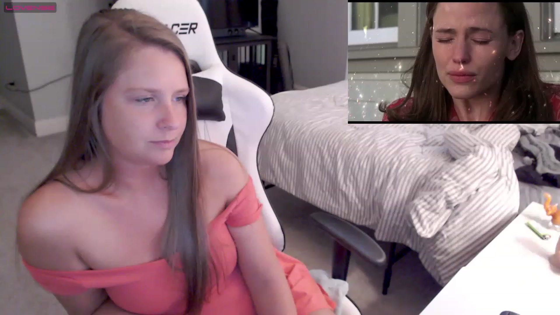 Gallery image thumbnail from Soybean92's myfreecams stream on, 06/06/2023, 20:48 image 6 of 20