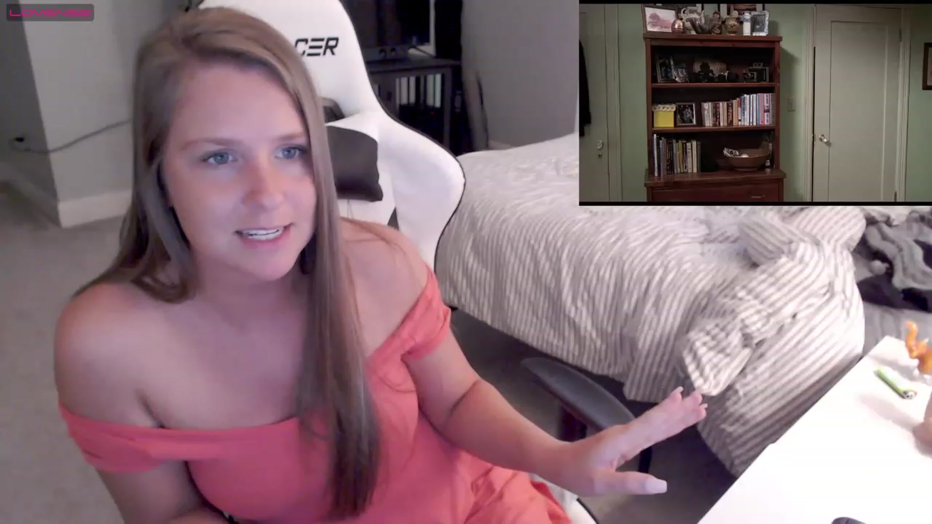 Gallery image thumbnail from Soybean92's myfreecams stream on, 06/06/2023, 20:48 image 3 of 20