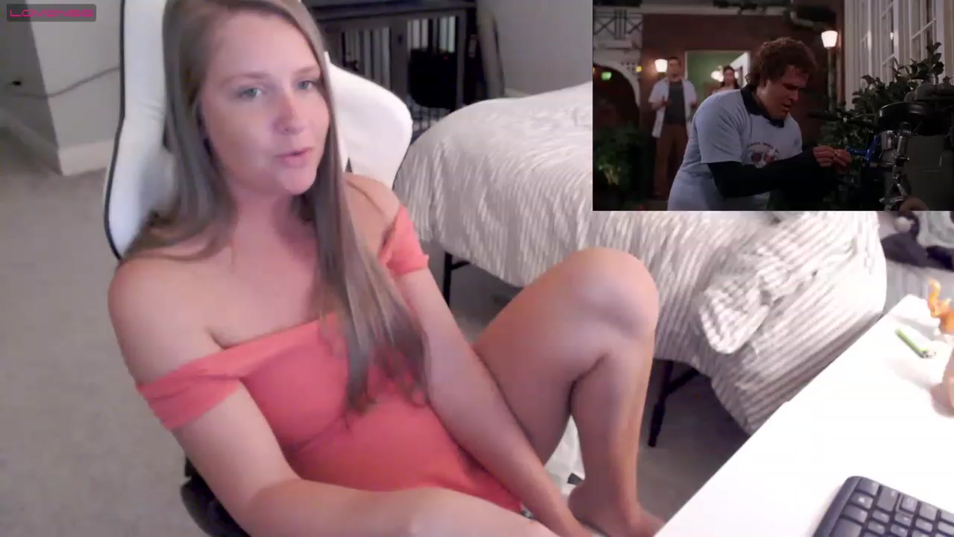 Gallery image thumbnail from Soybean92's myfreecams stream on, 06/06/2023, 20:48 image 12 of 20