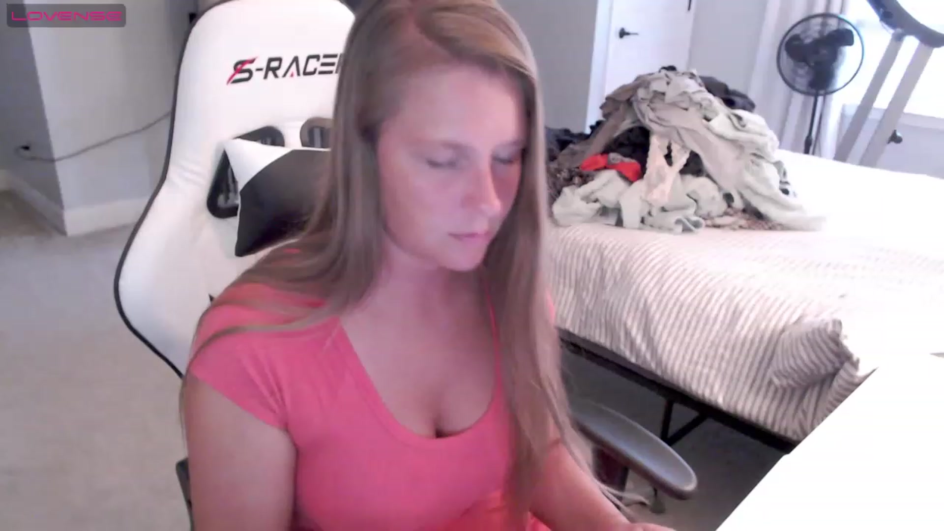 Gallery image thumbnail from Soybean92's myfreecams stream on, 06/11/2023, 24:02 image 12 of 20