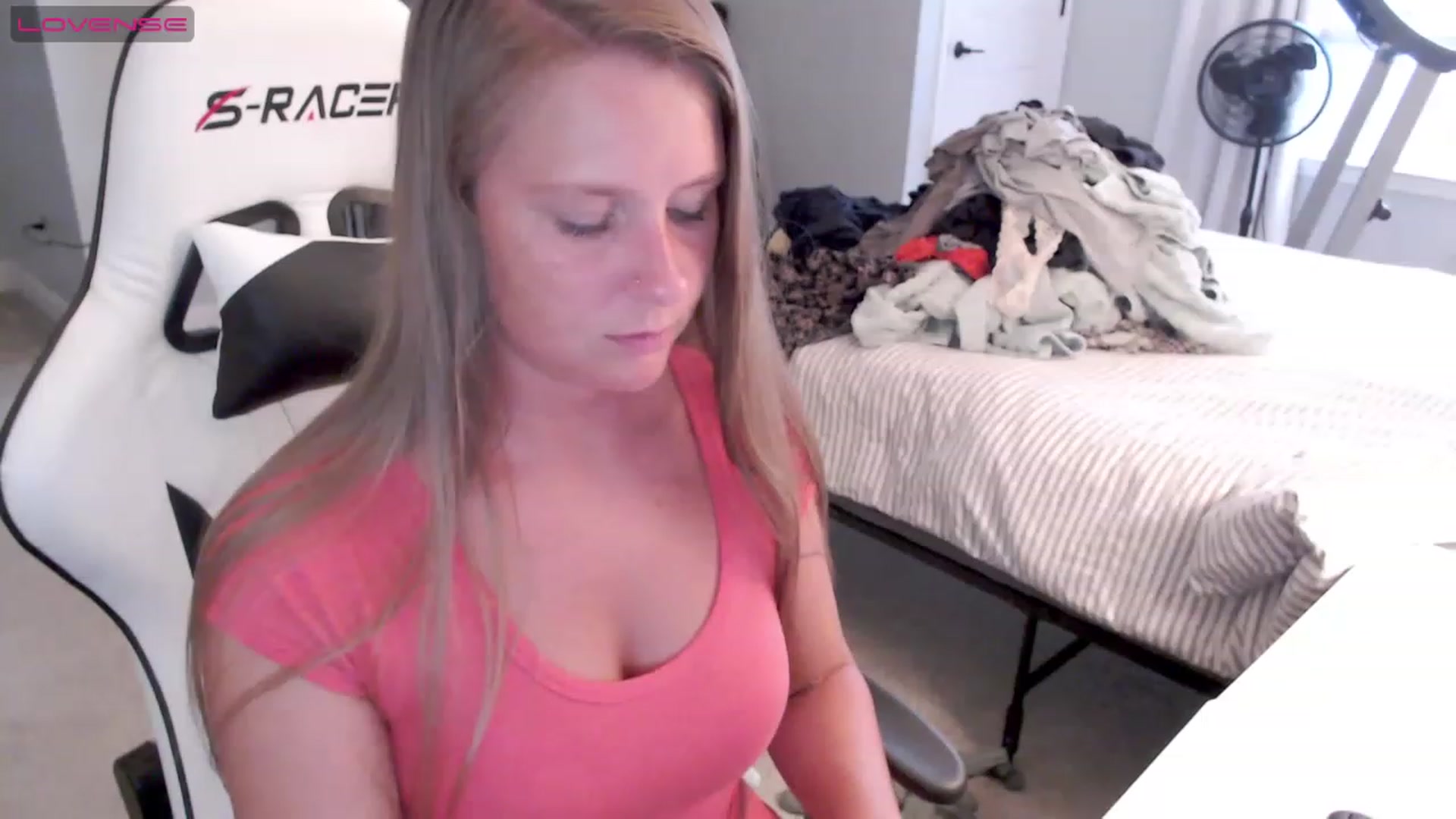 Gallery image thumbnail from Soybean92's myfreecams stream on, 06/11/2023, 24:02 image 1 of 20