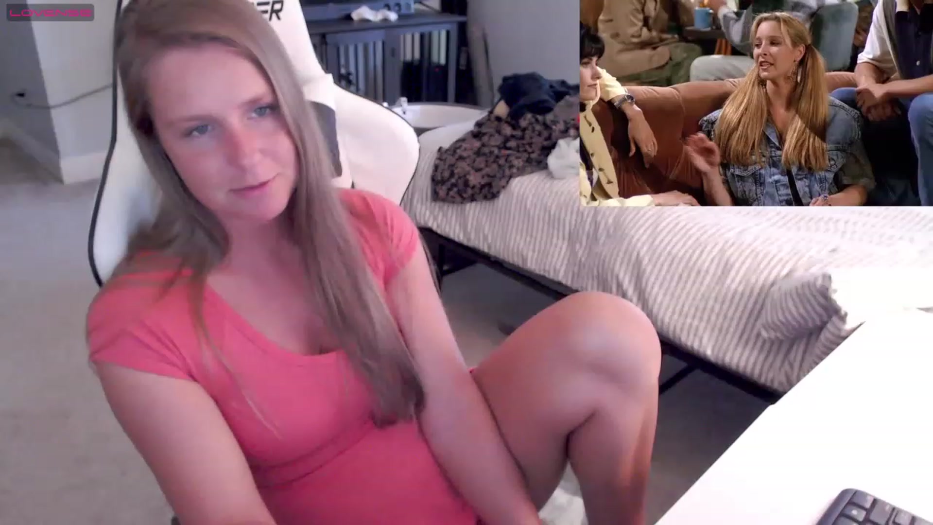 Gallery image thumbnail from Soybean92's myfreecams stream on, 06/11/2023, 24:02 image 18 of 20