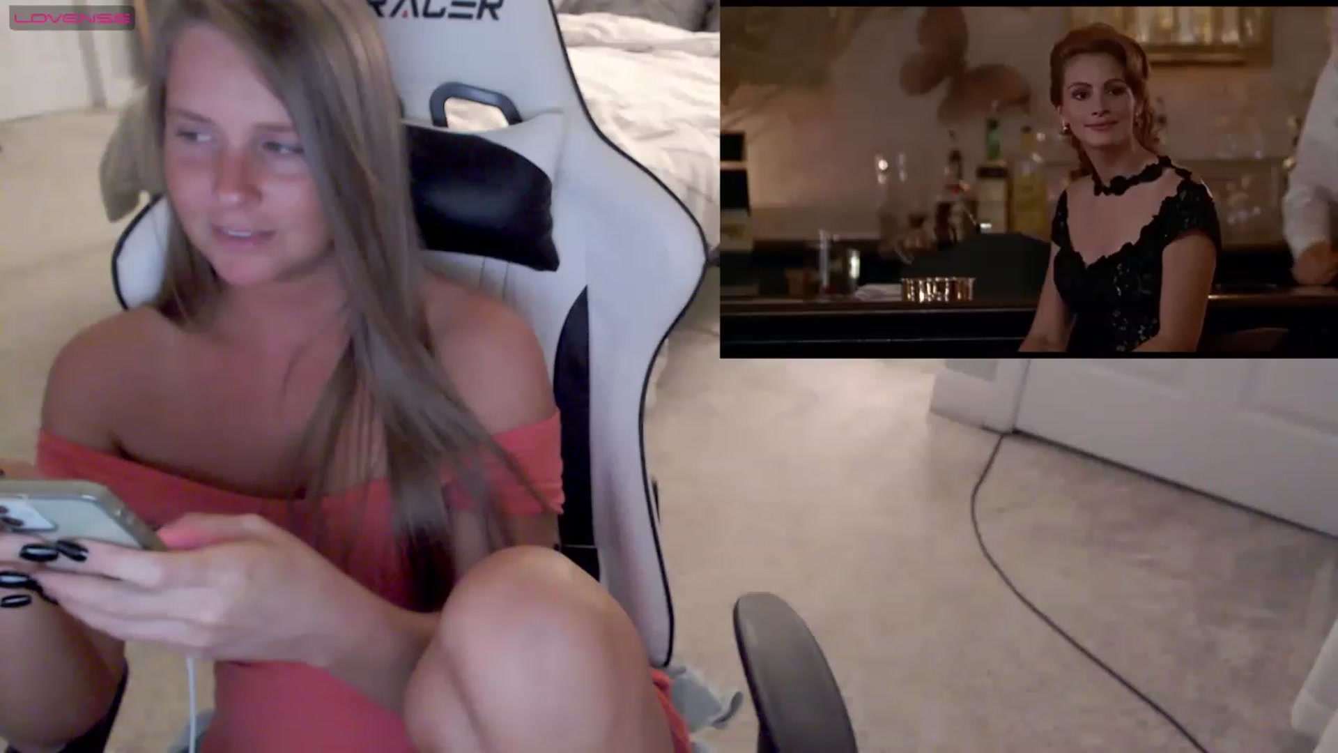 Gallery image thumbnail from Soybean92's myfreecams stream on, 06/12/2023, 03:21 image 6 of 20