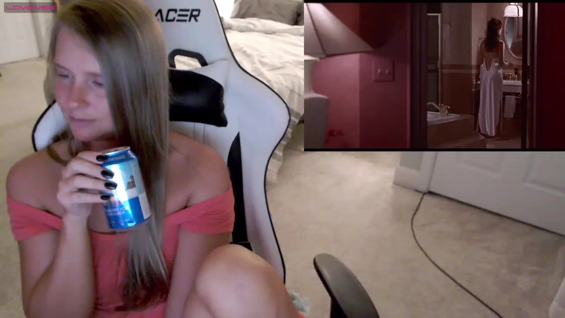 Gallery image thumbnail from Soybean92's myfreecams stream on, 06/12/2023, 03:49 image 14 of 20