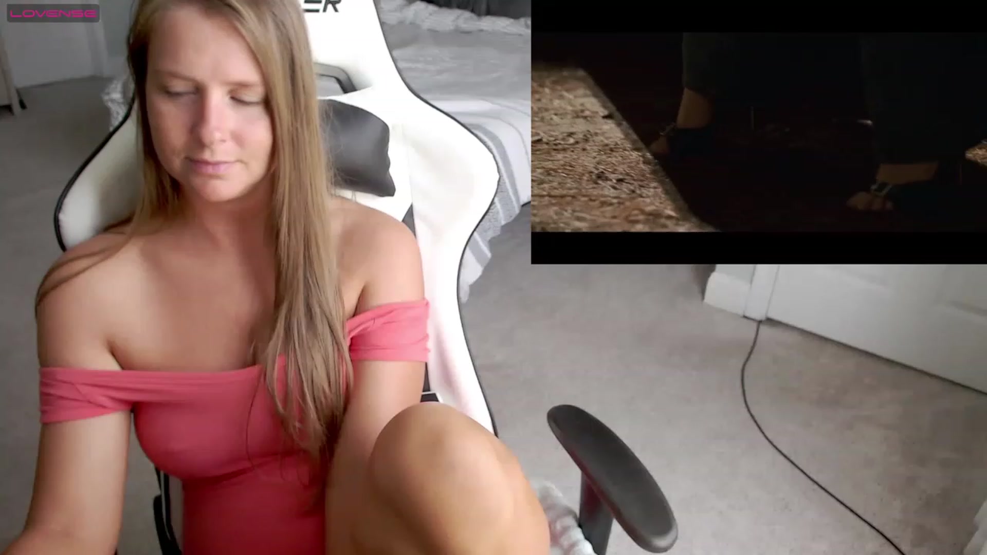 Gallery image thumbnail from Soybean92's myfreecams stream on, 06/12/2023, 19:16 image 1 of 20