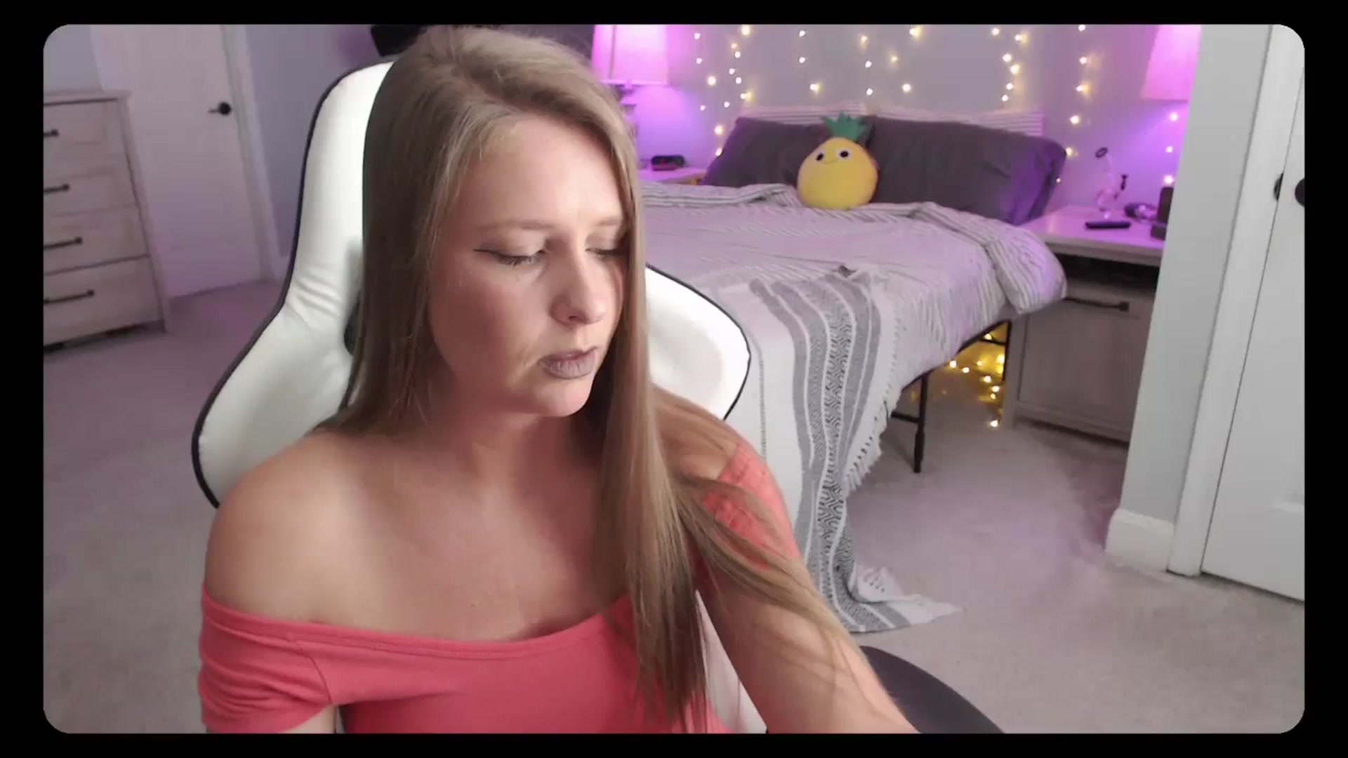Gallery image thumbnail from Soybean92's myfreecams stream on, 08/31/2023, 16:42 image 1 of 20