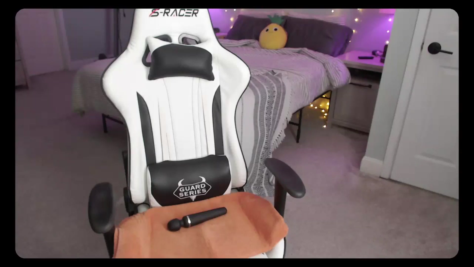 Gallery image thumbnail from Soybean92's myfreecams stream on, 08/31/2023, 19:04 image 6 of 20