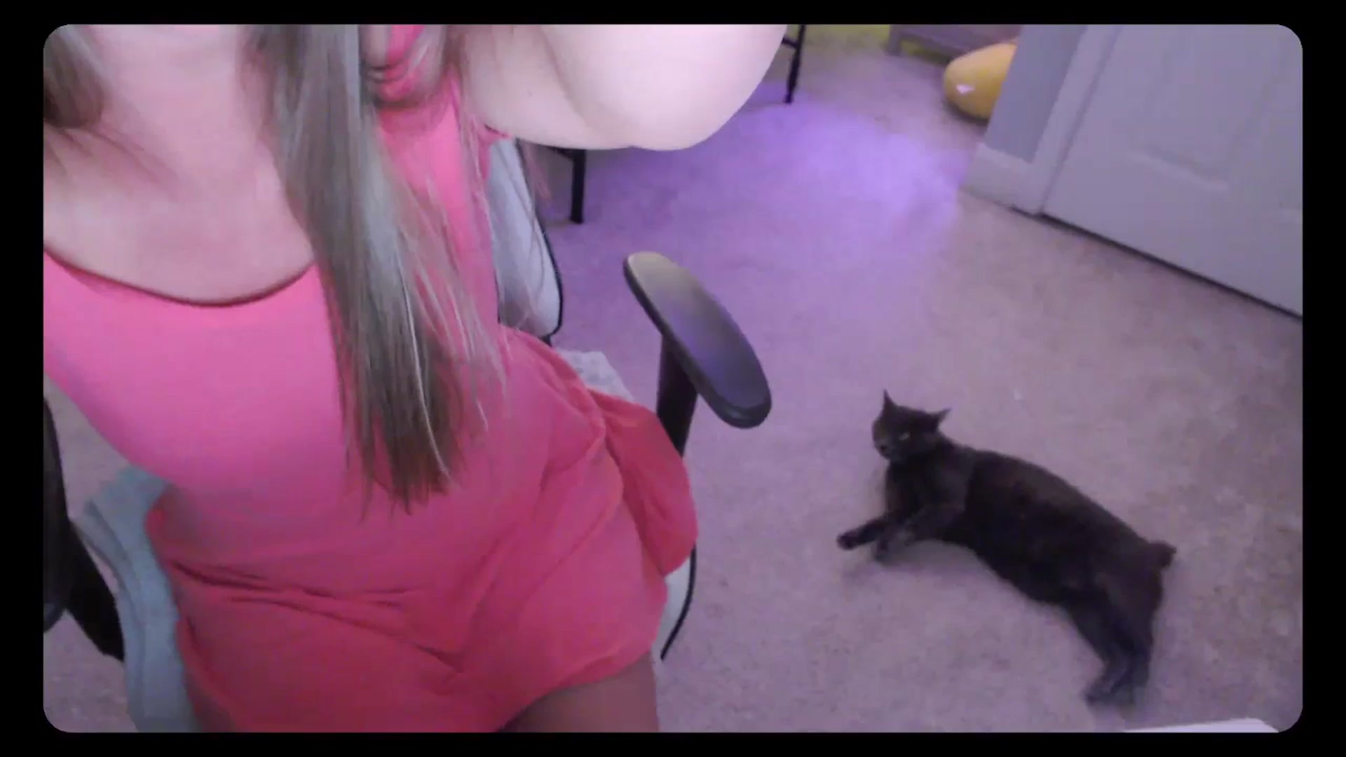 Gallery image thumbnail from Soybean92's myfreecams stream on, 09/25/2023, 24:36 image 20 of 20