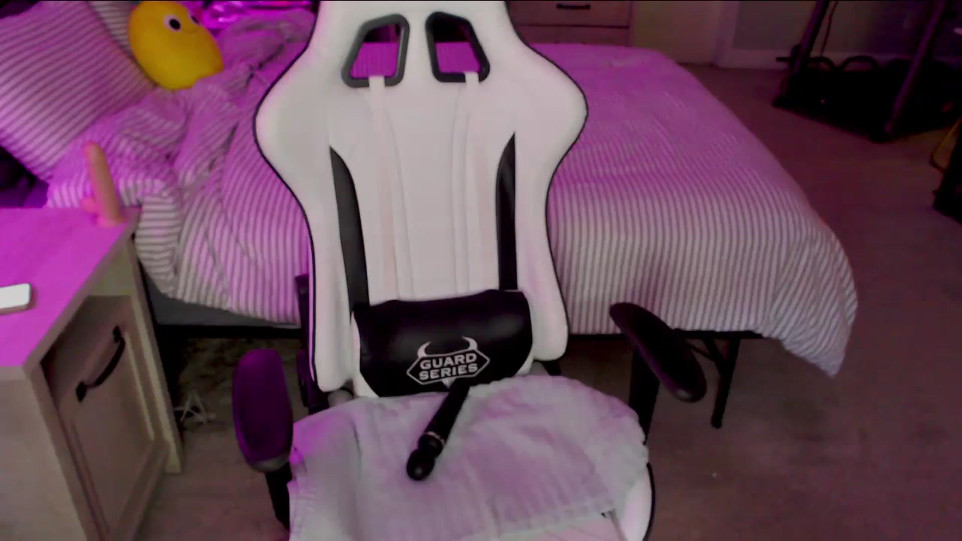 Gallery image thumbnail from Soybean92's myfreecams stream on, 10/24/2023, 15:03 image 12 of 20