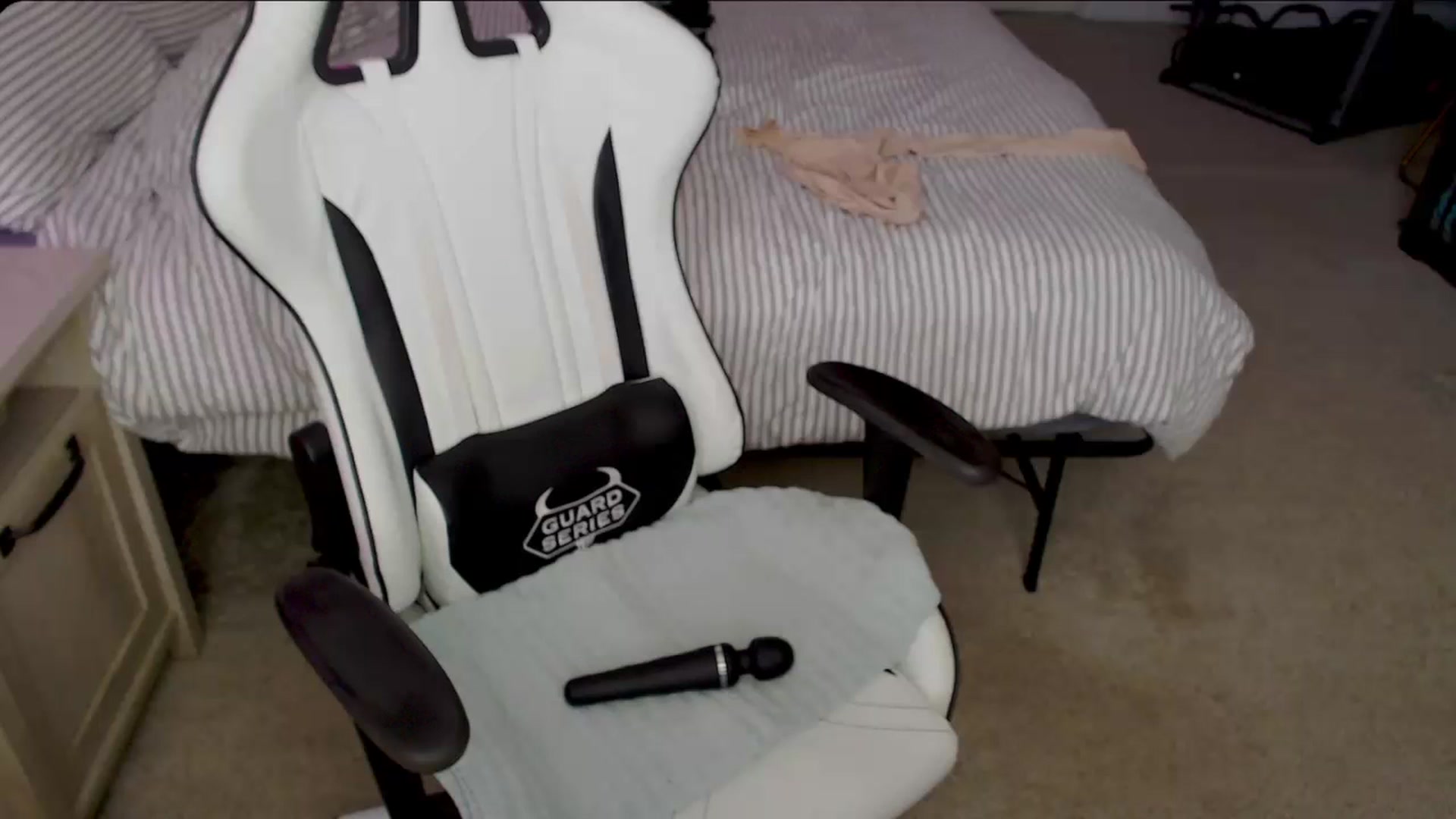 Gallery image thumbnail from Soybean92's myfreecams stream on, 10/26/2023, 19:08 image 8 of 20