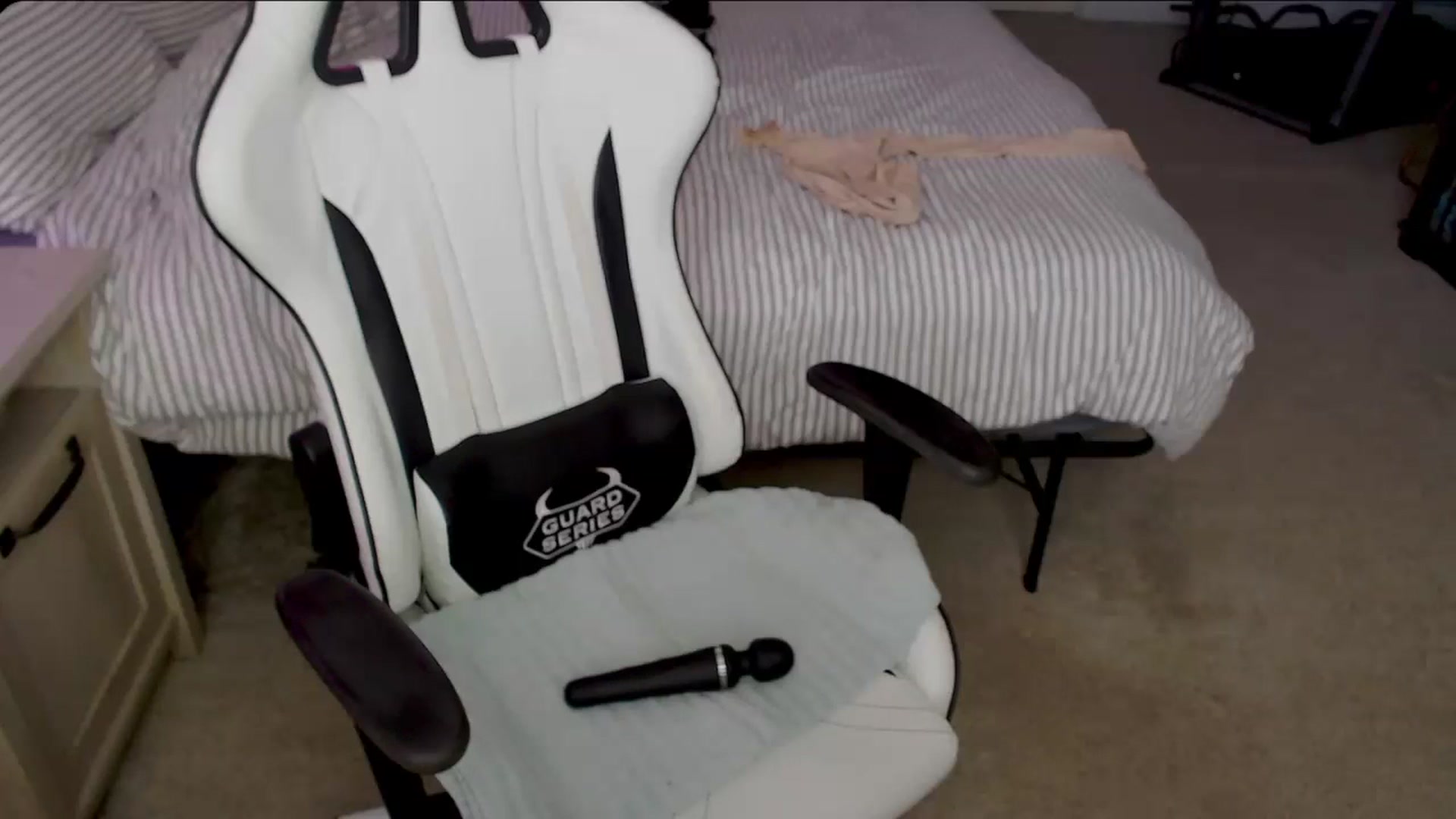 Gallery image thumbnail from Soybean92's myfreecams stream on, 10/26/2023, 19:08 image 3 of 20