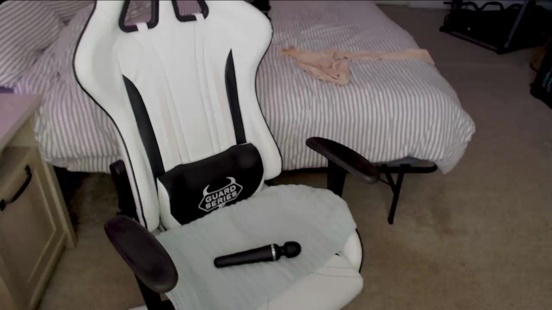 Gallery image thumbnail from Soybean92's myfreecams stream on, 10/26/2023, 19:08 image 4 of 20