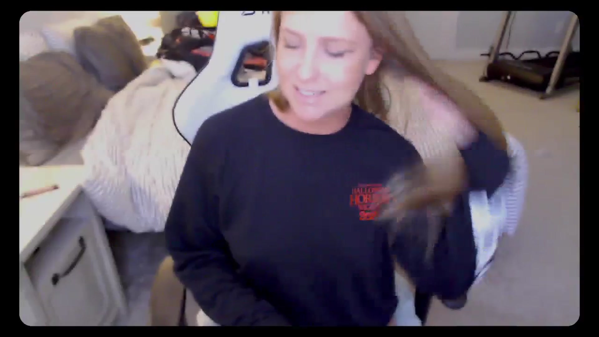 Gallery image thumbnail from Soybean92's myfreecams stream on, 11/01/2023, 14:58 image 4 of 20
