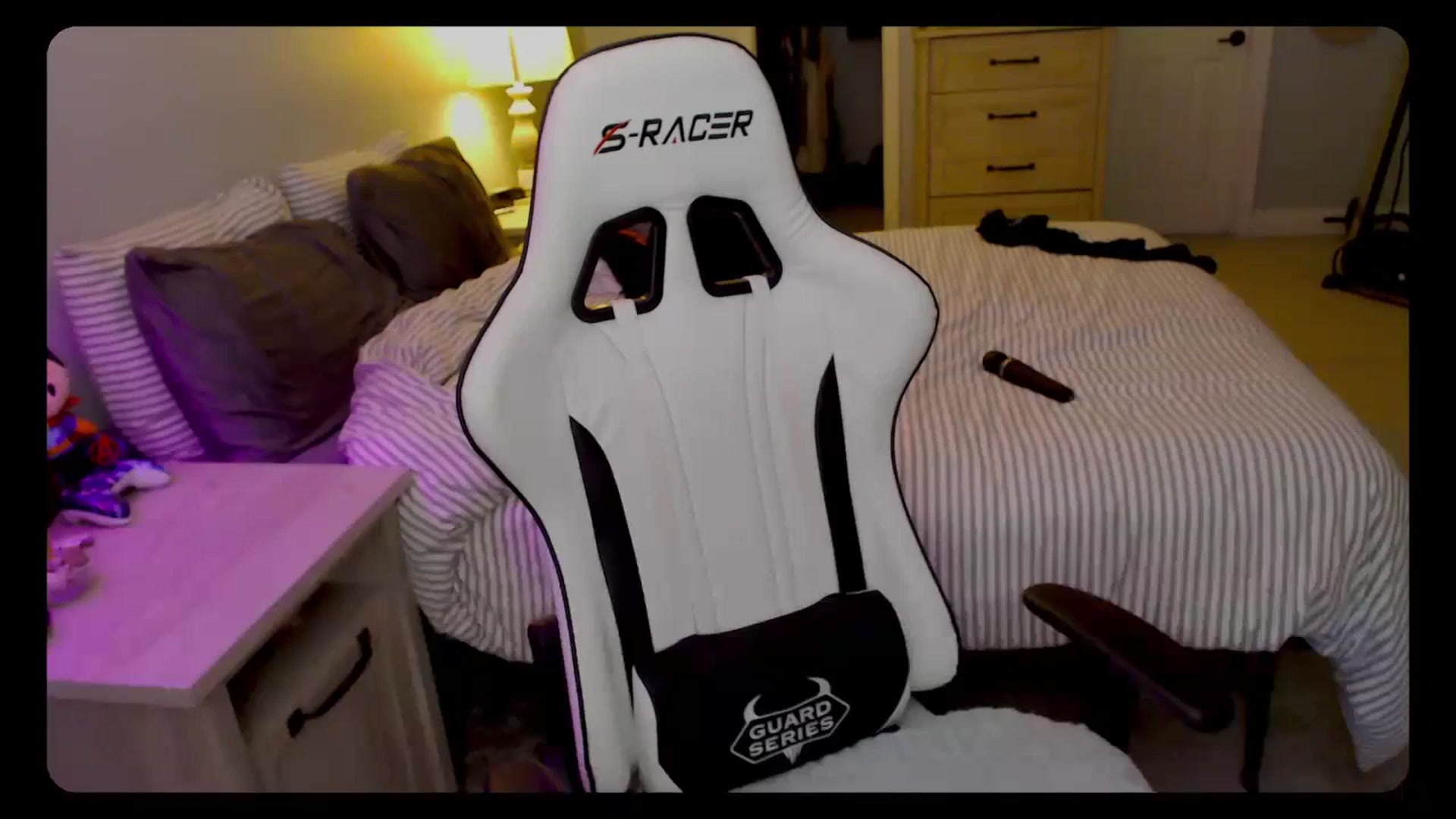 Gallery image thumbnail from Soybean92's myfreecams stream on, 11/01/2023, 15:44 image 15 of 20