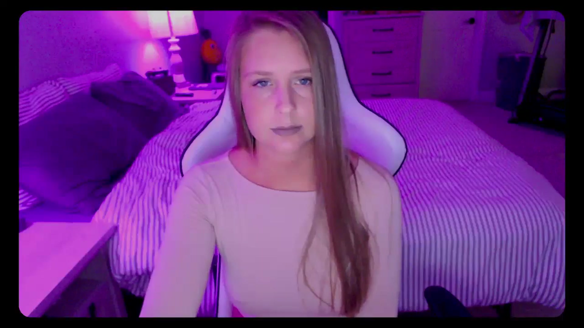 Gallery image thumbnail from Soybean92's myfreecams stream on, 11/02/2023, 15:17 image 20 of 20
