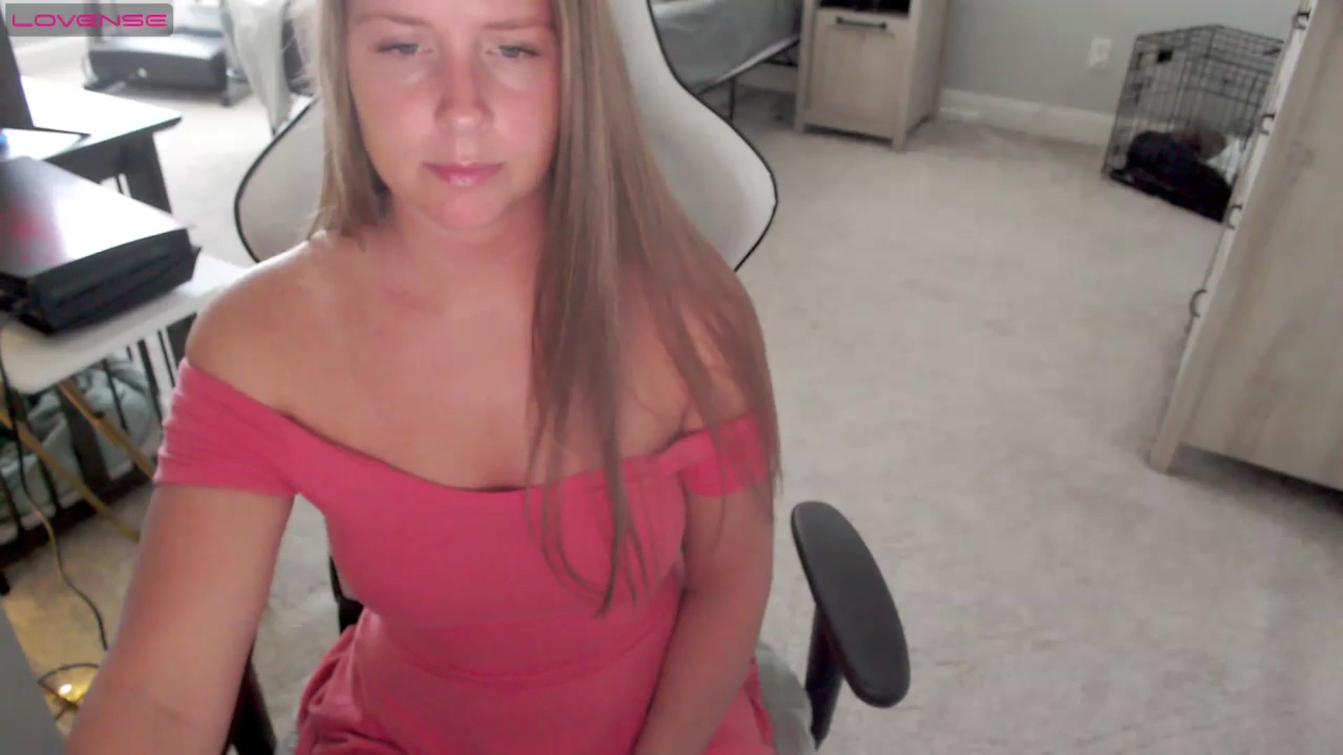 Gallery image thumbnail from Soybean92's myfreecams stream on, 11/06/2023, 17:45 image 7 of 20