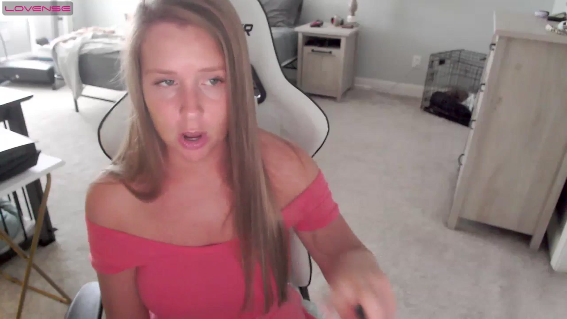 Gallery image thumbnail from Soybean92's myfreecams stream on, 11/06/2023, 19:23 image 5 of 20