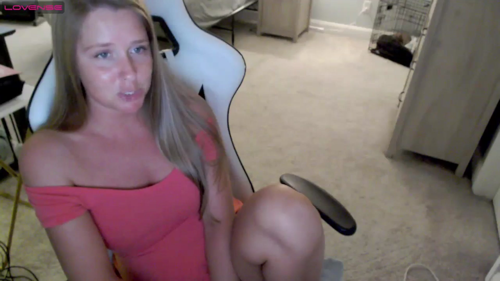 Gallery image thumbnail from Soybean92's myfreecams stream on, 11/06/2023, 20:57 image 9 of 20