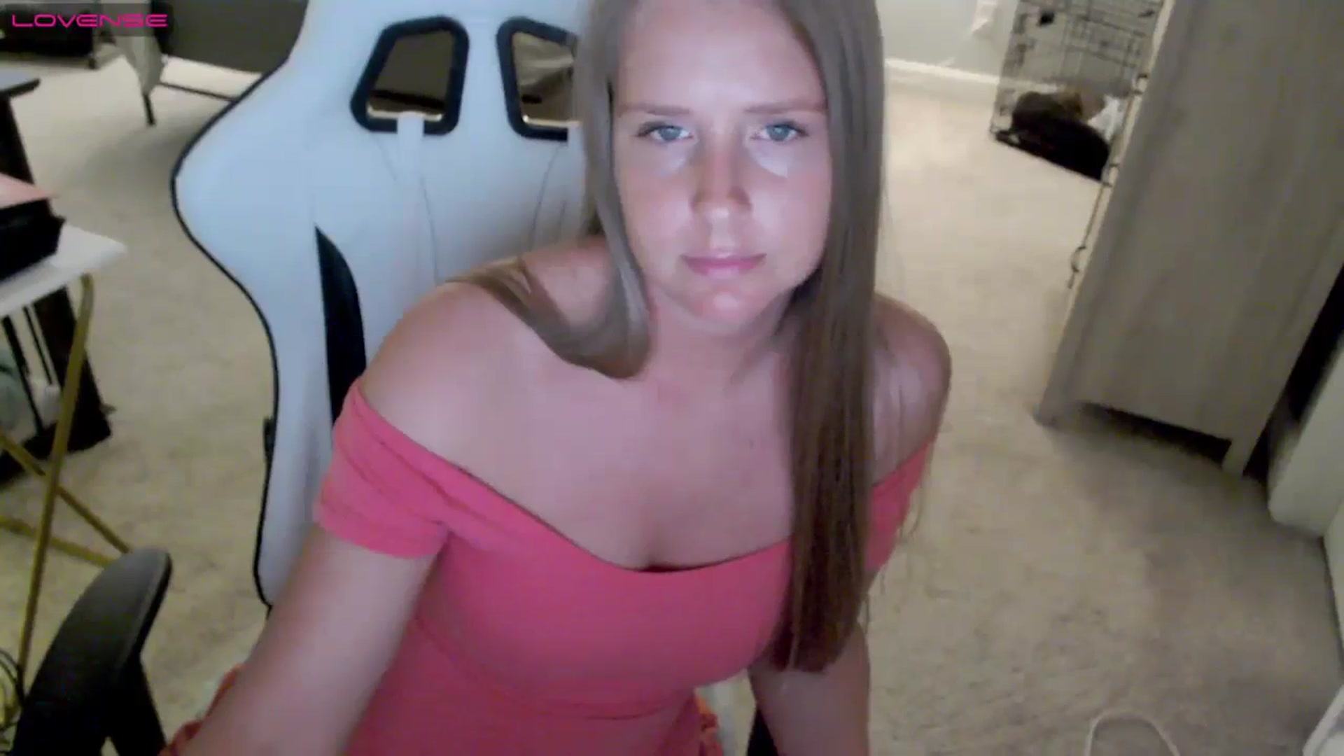 Gallery image thumbnail from Soybean92's myfreecams stream on, 11/06/2023, 20:57 image 3 of 20
