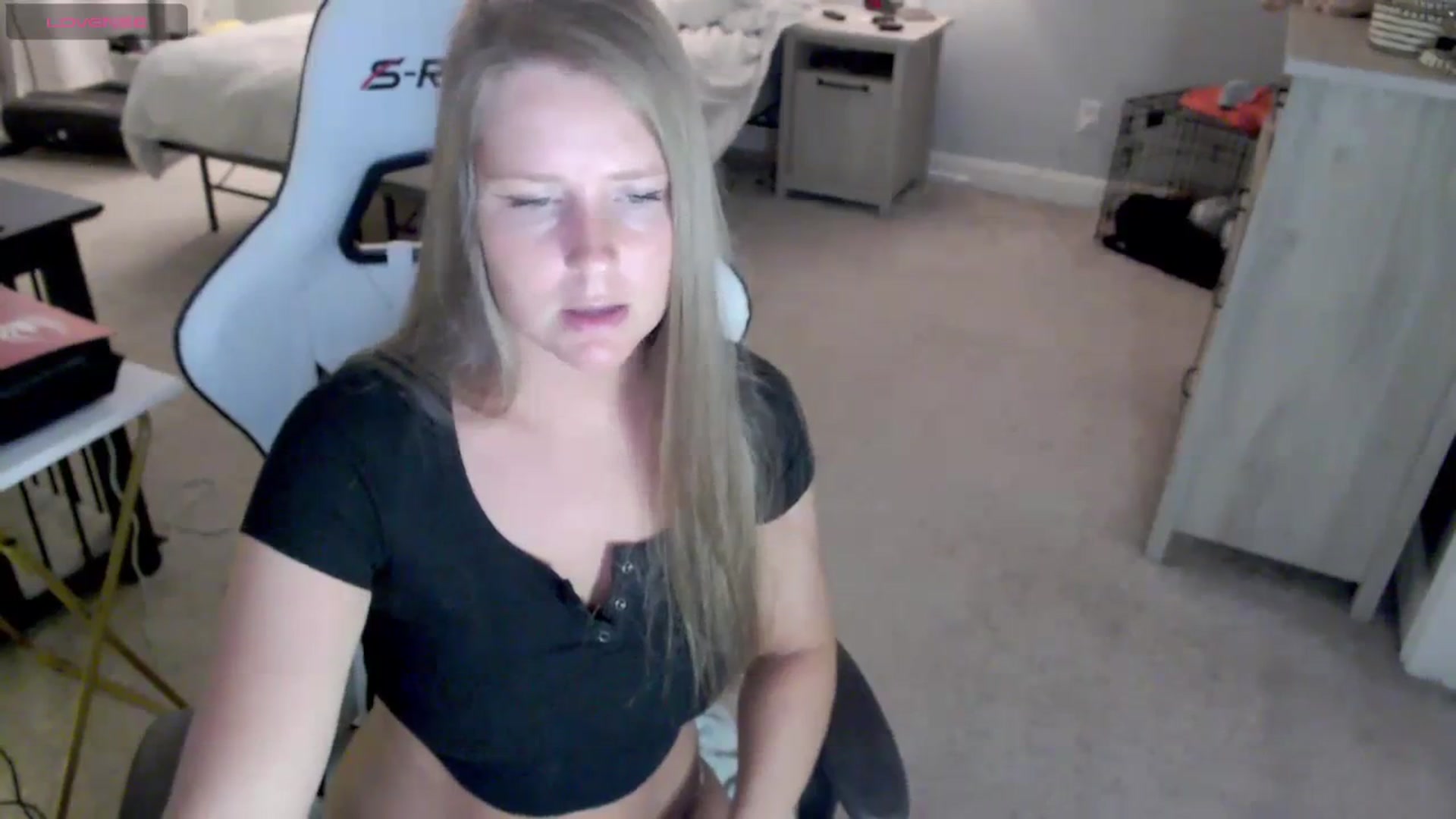 Gallery image thumbnail from Soybean92's myfreecams stream on, 11/08/2023, 17:00 image 6 of 20