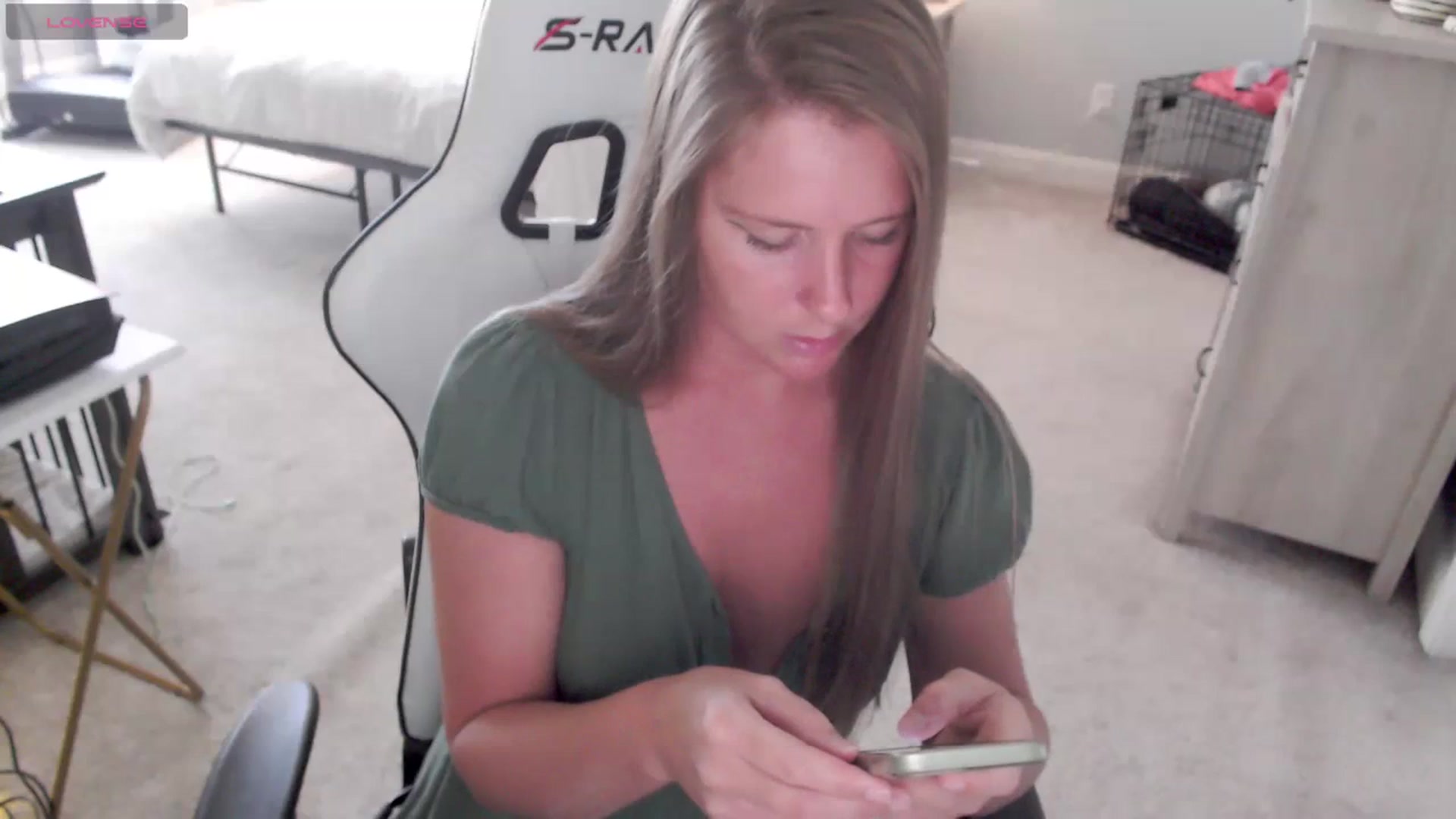 Gallery image thumbnail from Soybean92's myfreecams stream on, 11/08/2023, 17:00 image 15 of 20