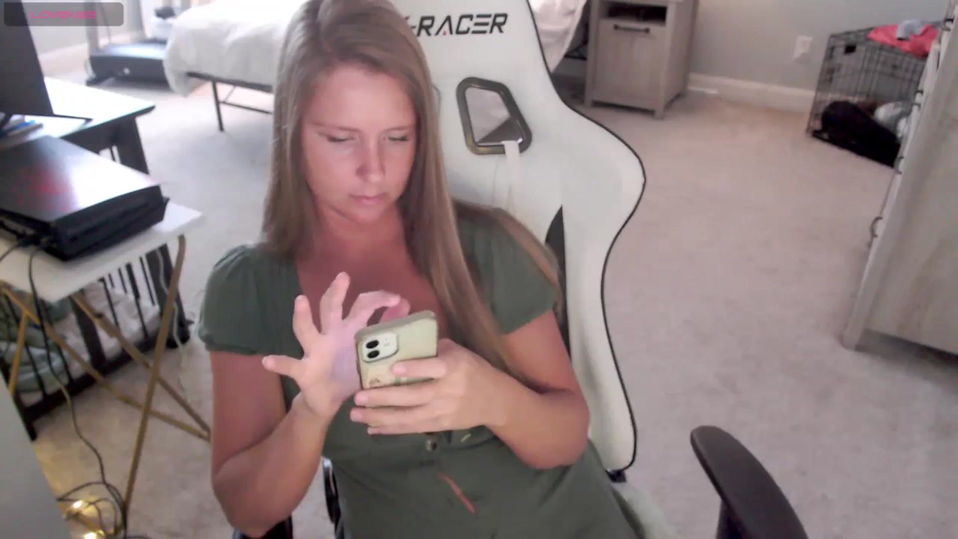 Gallery image thumbnail from Soybean92's myfreecams stream on, 11/08/2023, 18:08 image 19 of 20
