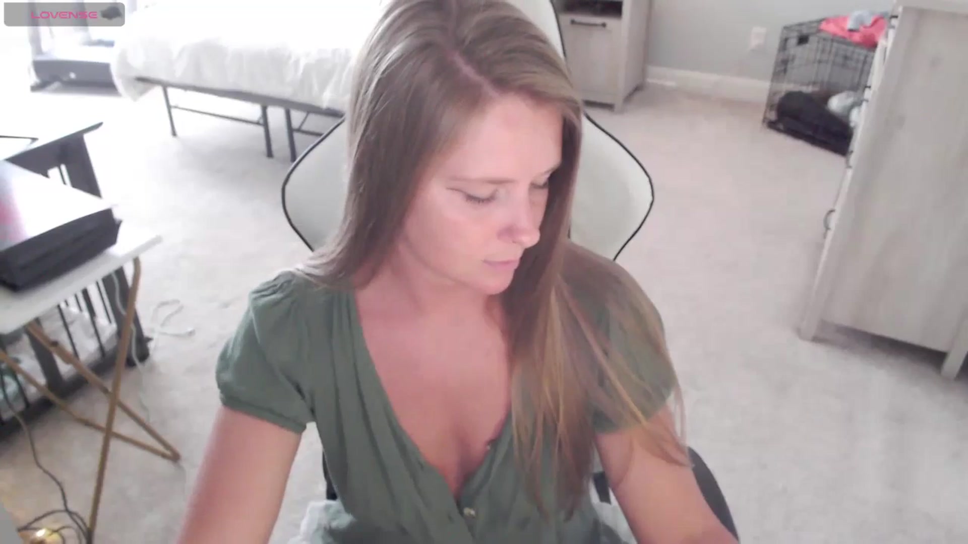 Gallery image thumbnail from Soybean92's myfreecams stream on, 11/08/2023, 19:27 image 2 of 20