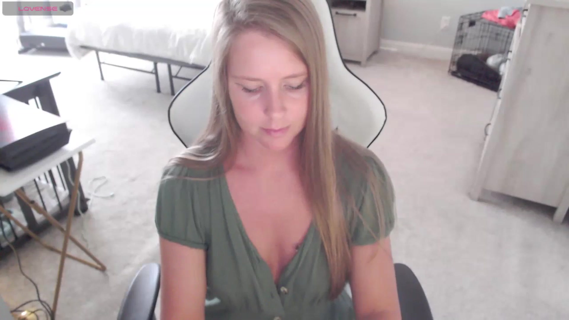 Gallery image thumbnail from Soybean92's myfreecams stream on, 11/08/2023, 19:27 image 5 of 20