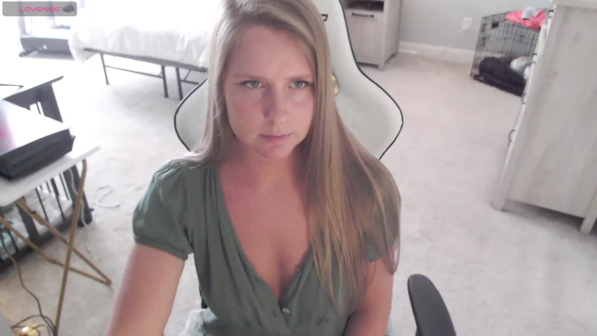 Gallery image thumbnail from Soybean92's myfreecams stream on, 11/08/2023, 19:27 image 1 of 20