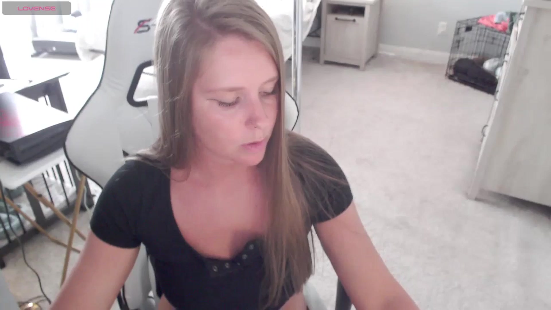 Gallery image thumbnail from Soybean92's myfreecams stream on, 11/08/2023, 20:15 image 15 of 20