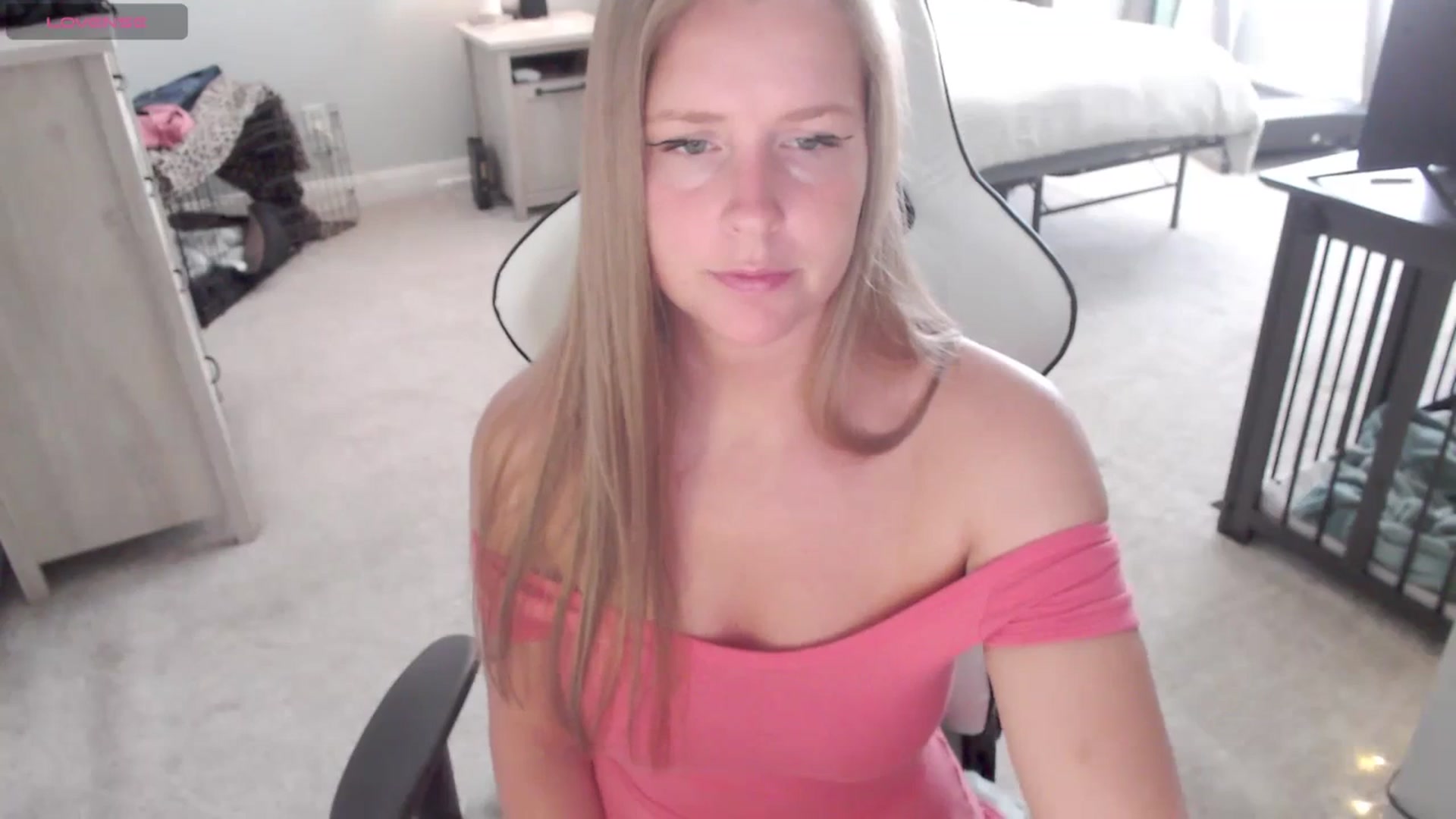 Gallery image thumbnail from Soybean92's myfreecams stream on, 11/20/2023, 15:57 image 6 of 20