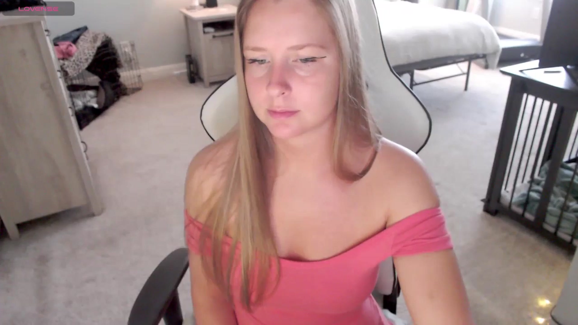 Gallery image thumbnail from Soybean92's myfreecams stream on, 11/20/2023, 15:57 image 4 of 20