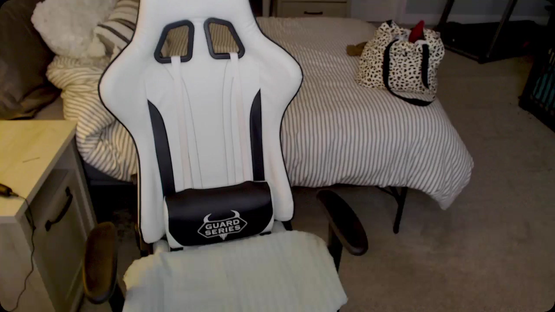Gallery image thumbnail from Soybean92's myfreecams stream on, 11/21/2023, 17:30 image 7 of 20