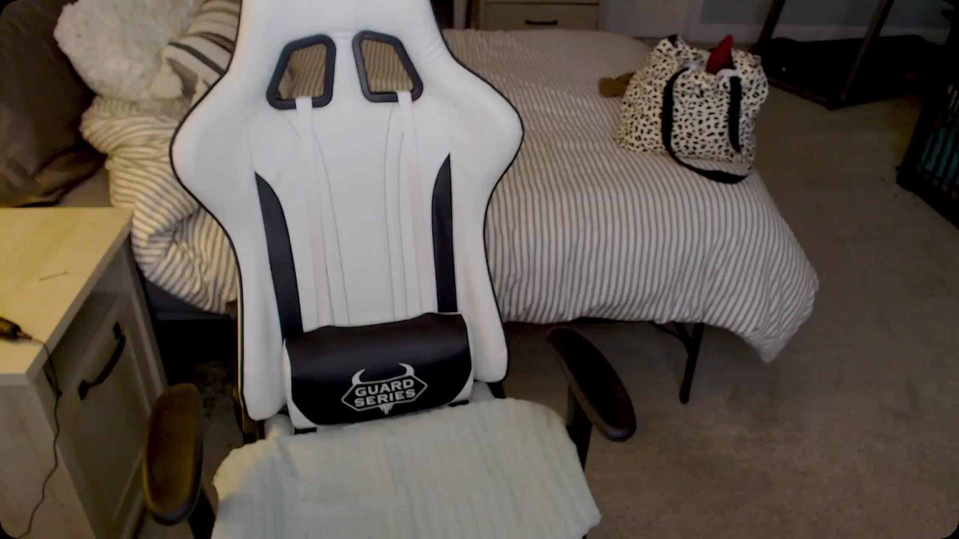 Gallery image thumbnail from Soybean92's myfreecams stream on, 11/21/2023, 17:30 image 10 of 20