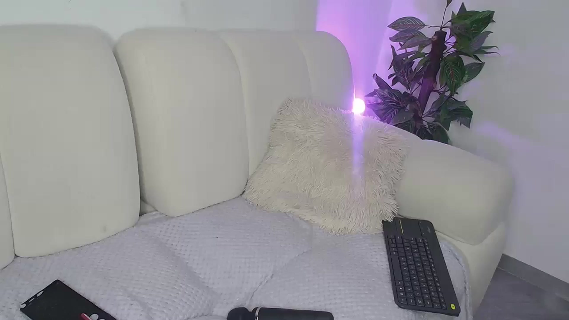 Gallery image thumbnail from Soygximena's myfreecams stream on, 04/05/2026, 13:40 image 1 of 20