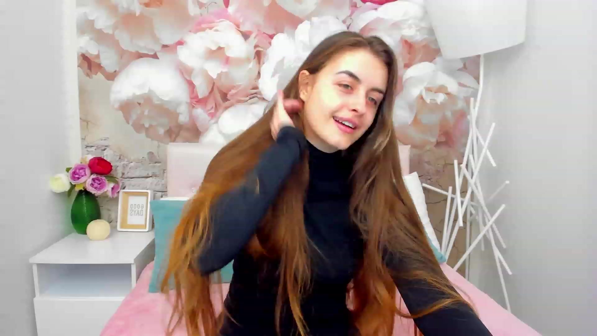Gallery image thumbnail from SpaceLady's myfreecams stream on, 12/03/2022, 10:53 image 16 of 20