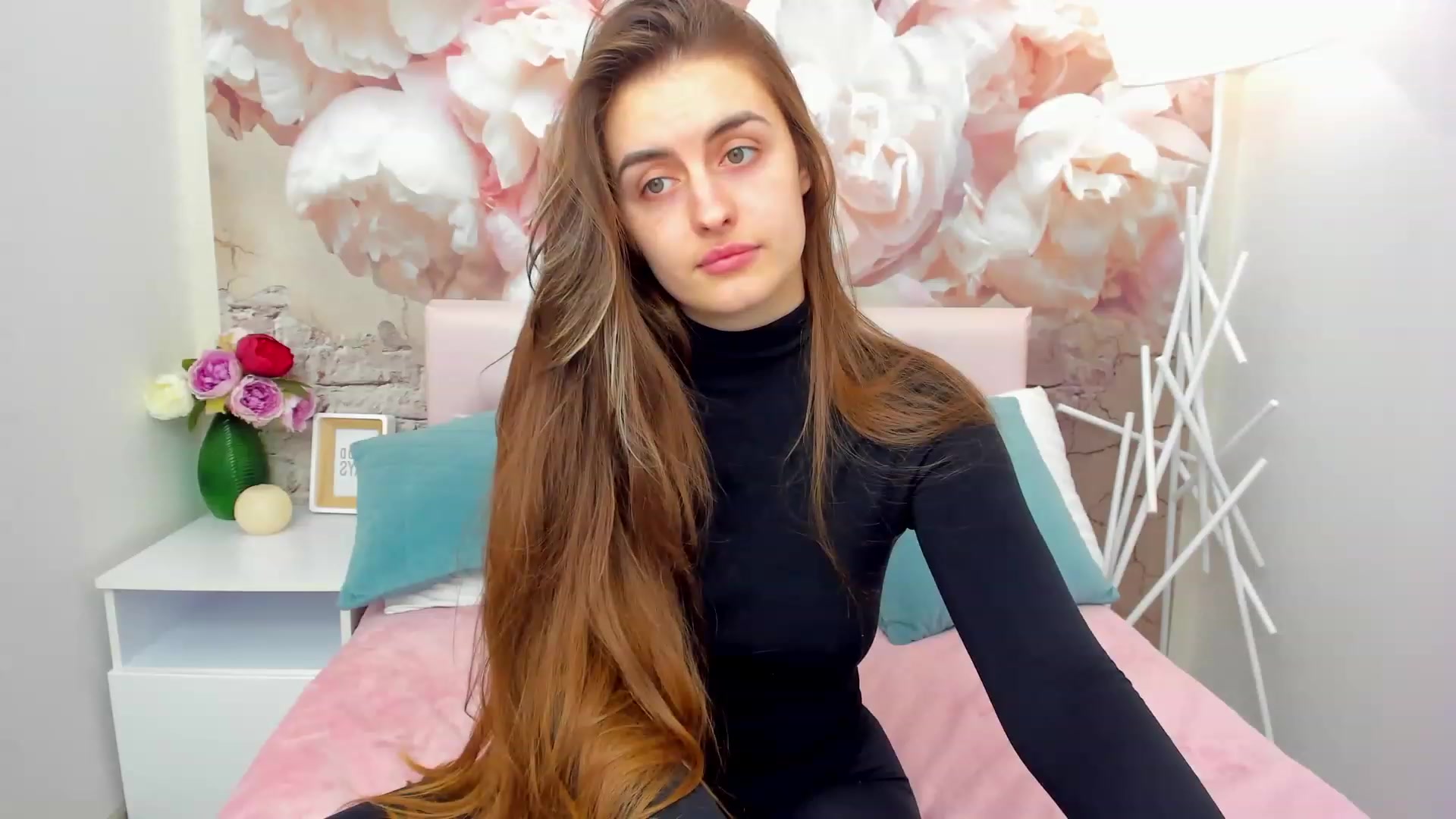 Gallery image thumbnail from SpaceLady's myfreecams stream on, 12/03/2022, 14:29 image 10 of 20