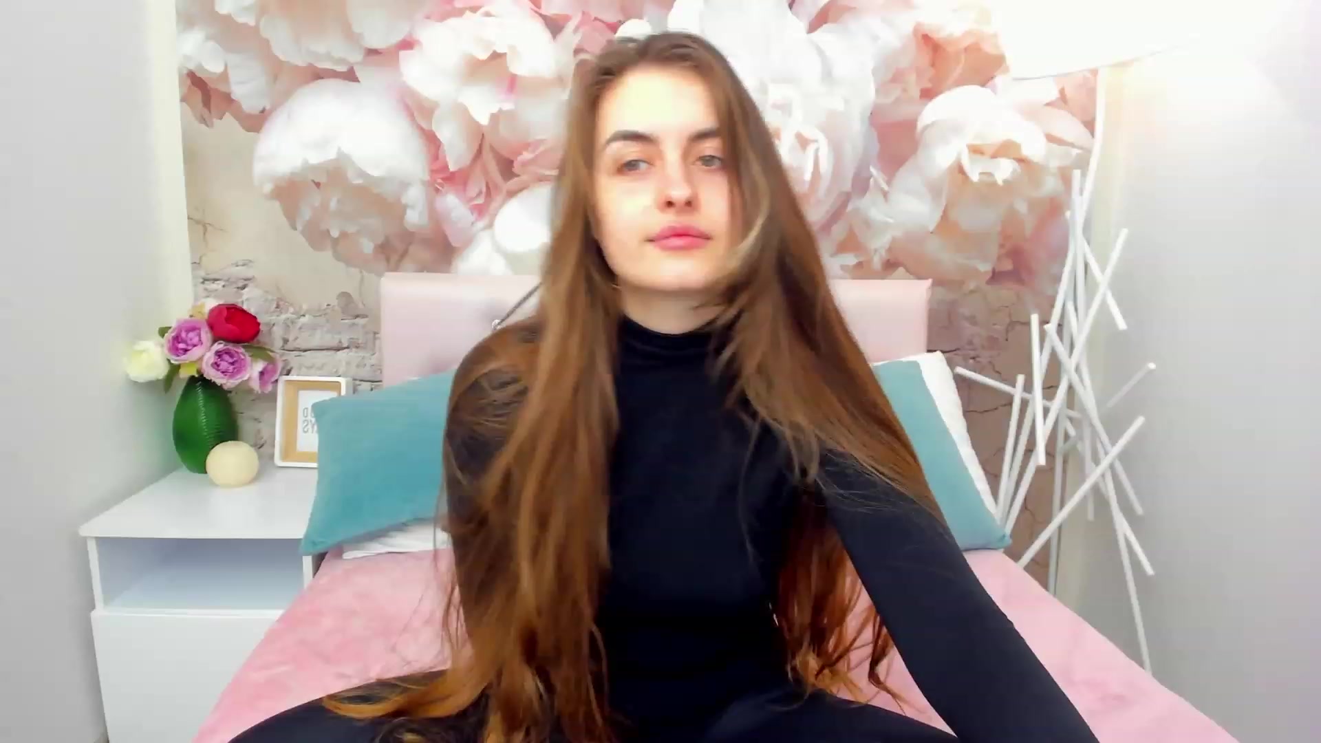 Gallery image thumbnail from SpaceLady's myfreecams stream on, 12/03/2022, 14:29 image 6 of 20