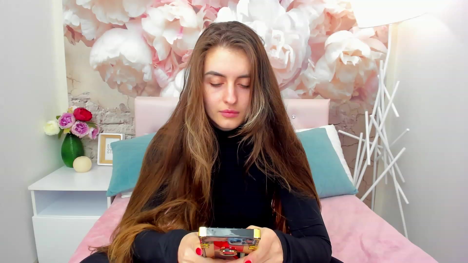 Gallery image thumbnail from SpaceLady's myfreecams stream on, 12/03/2022, 14:29 image 1 of 20