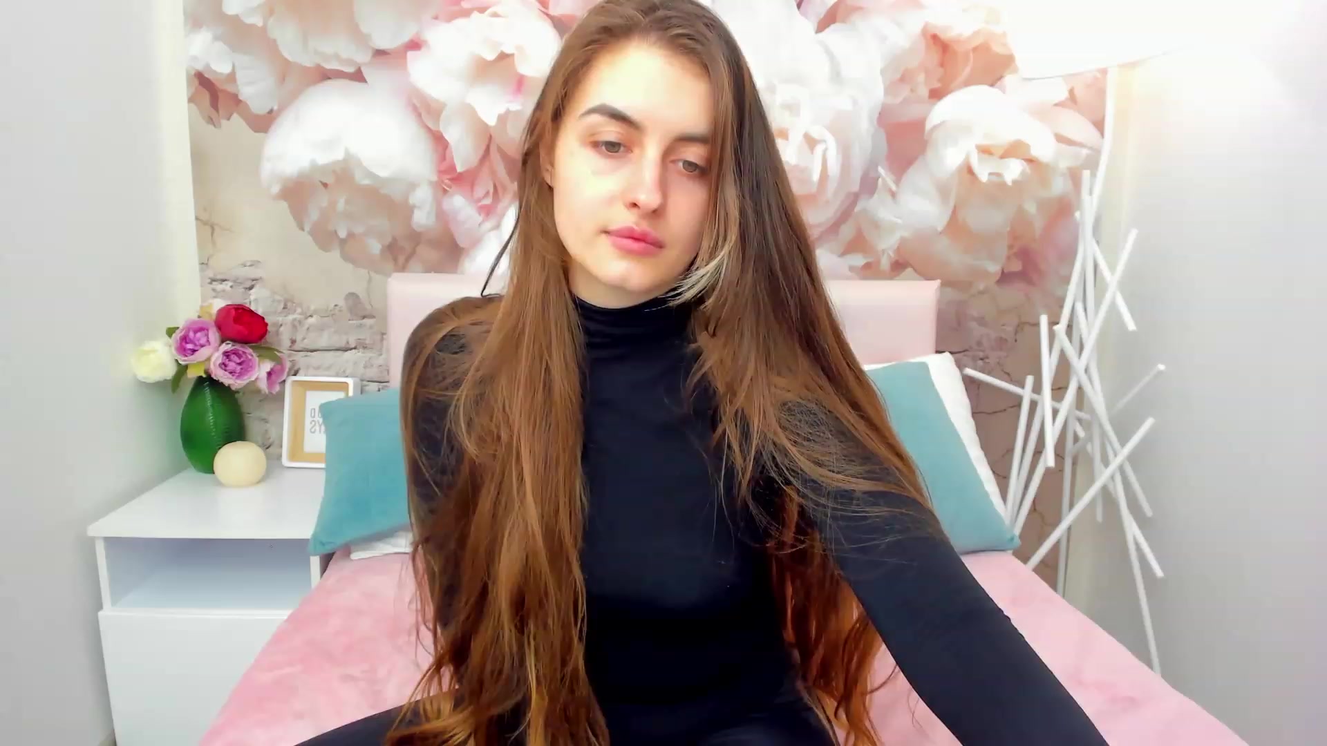 Gallery image thumbnail from SpaceLady's myfreecams stream on, 12/03/2022, 14:29 image 8 of 20